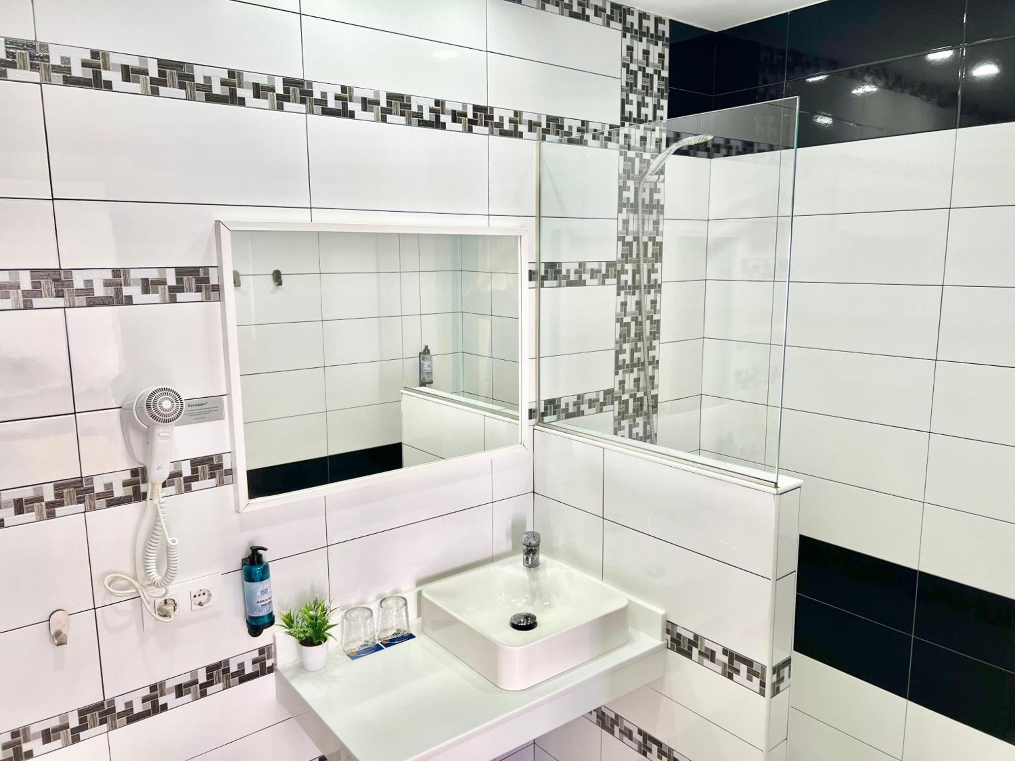Dori Rooms Hostal Tarifa Dış mekan fotoğraf